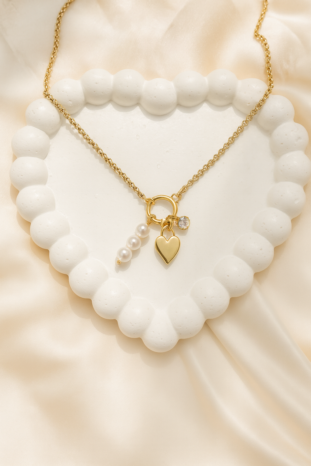 Pearl Kiss Necklace