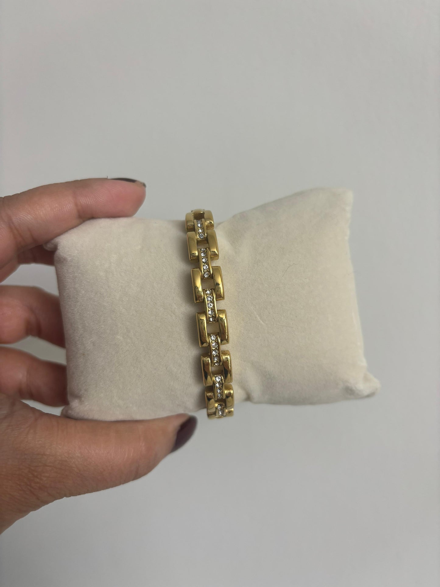 Regal Linked Kada
