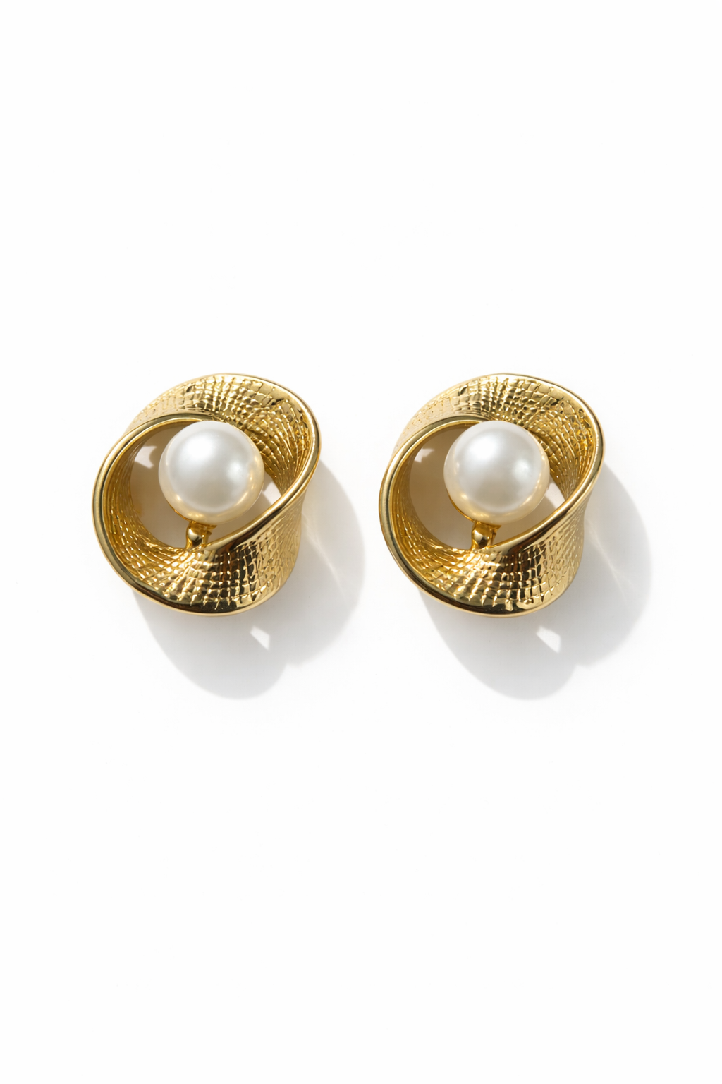 Dainty Pearl Earrings